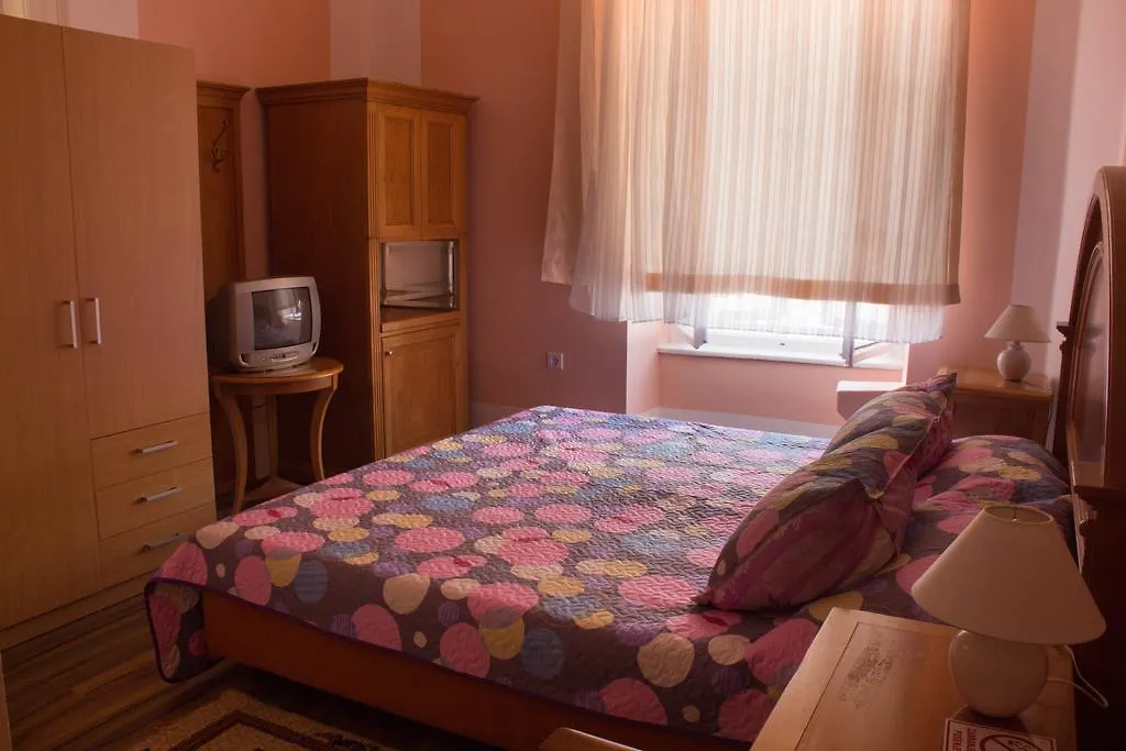 Rooms Cristal Roche-1