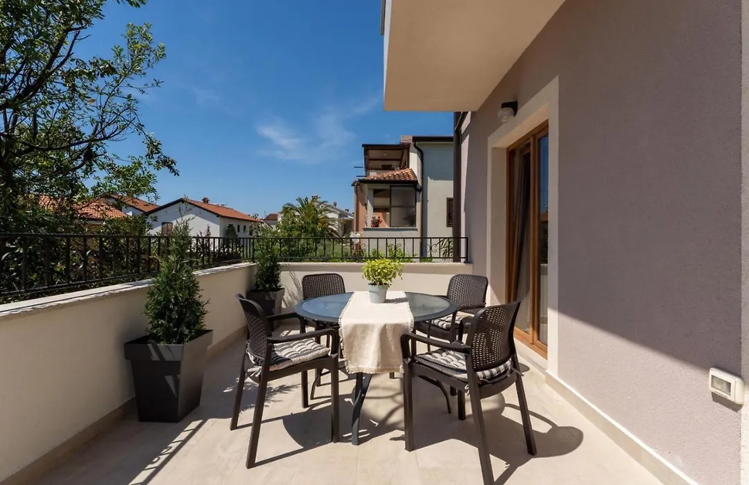 Apartments Alloro By Seeadria Agency-1