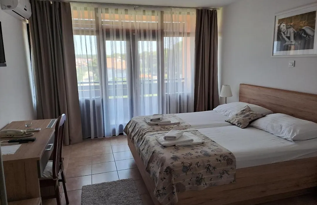 Hotel Albamaris-1