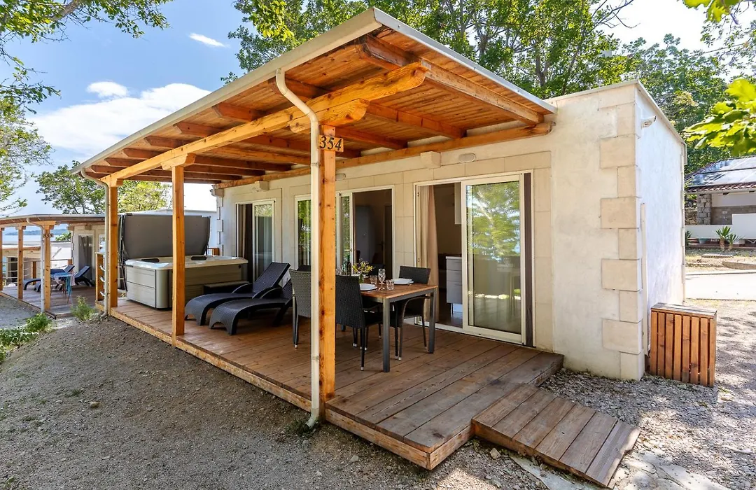 Glavotok Premium Green Camp-1