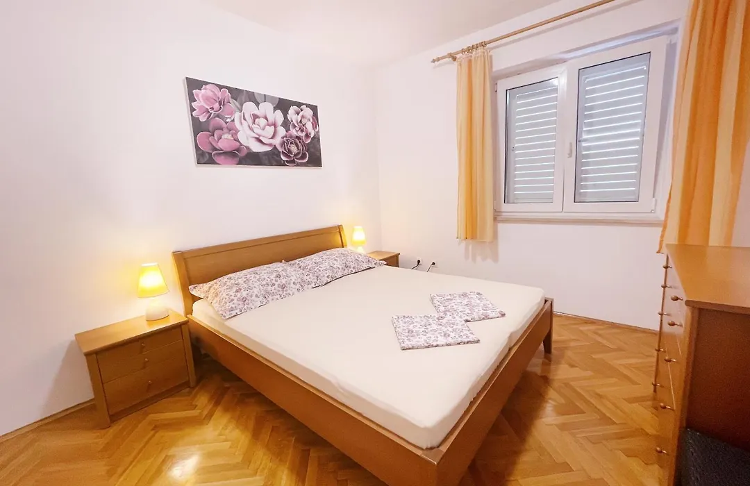 Apartments Villa Marijeta With Free Parking-1