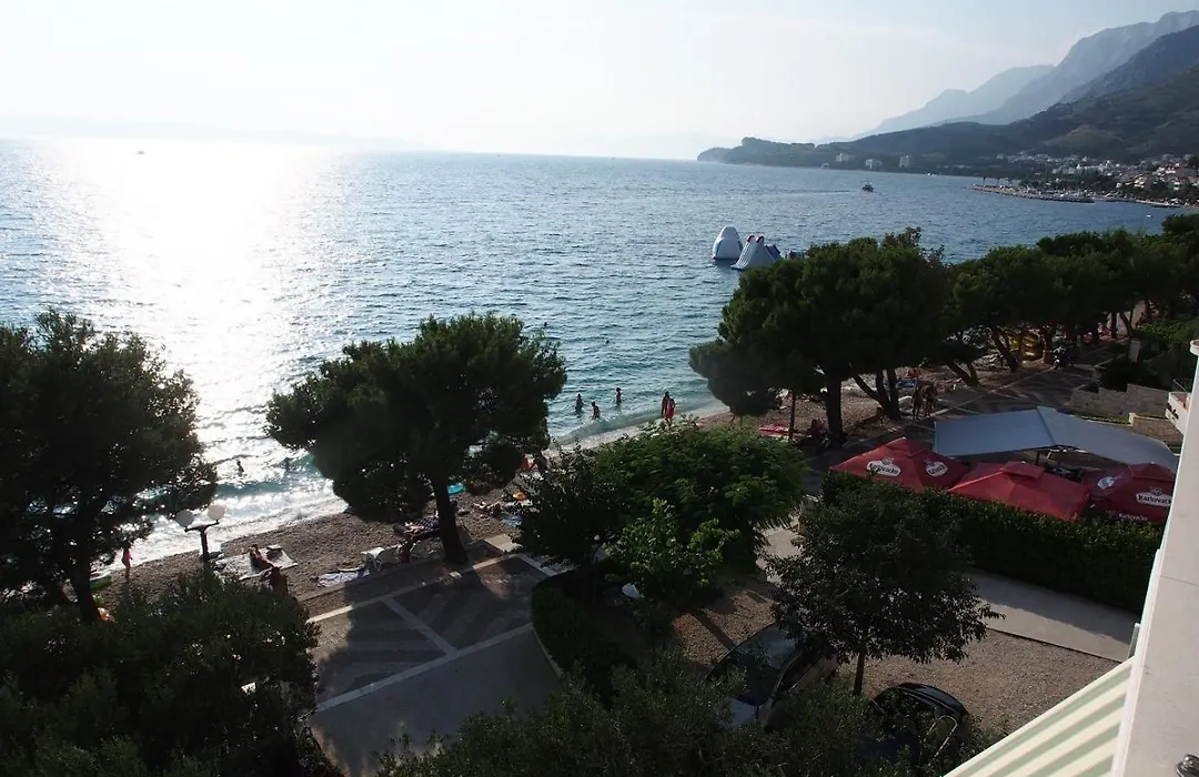 Vila Snjezana Tucepi-1