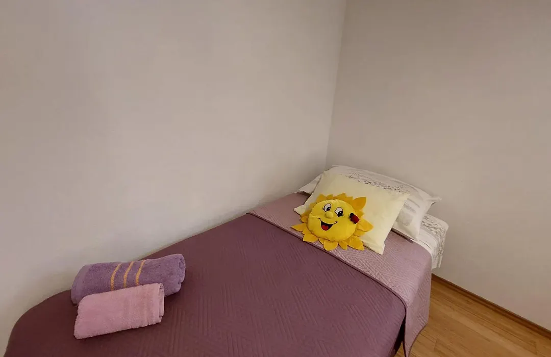 Villa Sunshine Baum-1