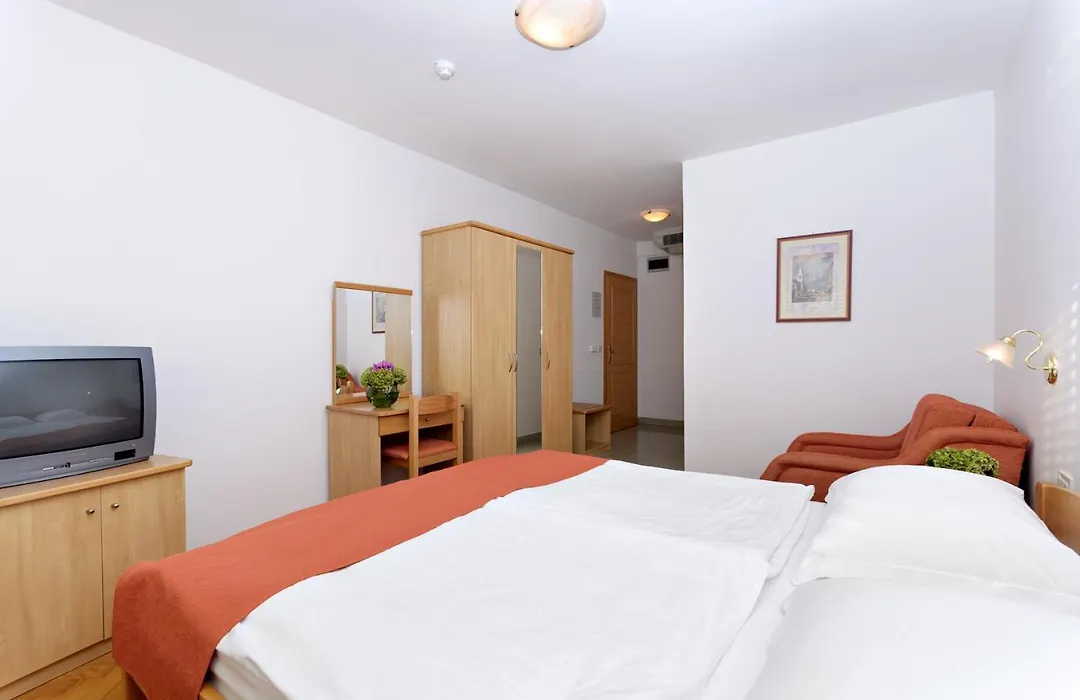 Hotel Epario-1