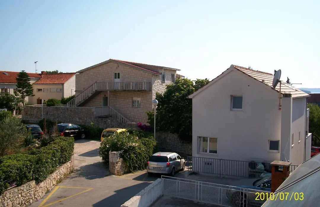 Apartmani Surlin-1