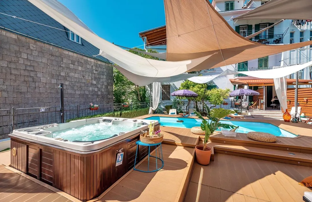 Evala Luxury Rooms With Pool And Garden-1