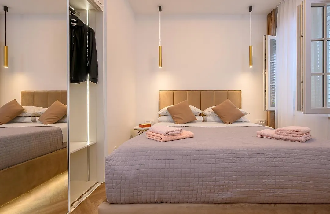 Jupiter Luxury Accommodation-1