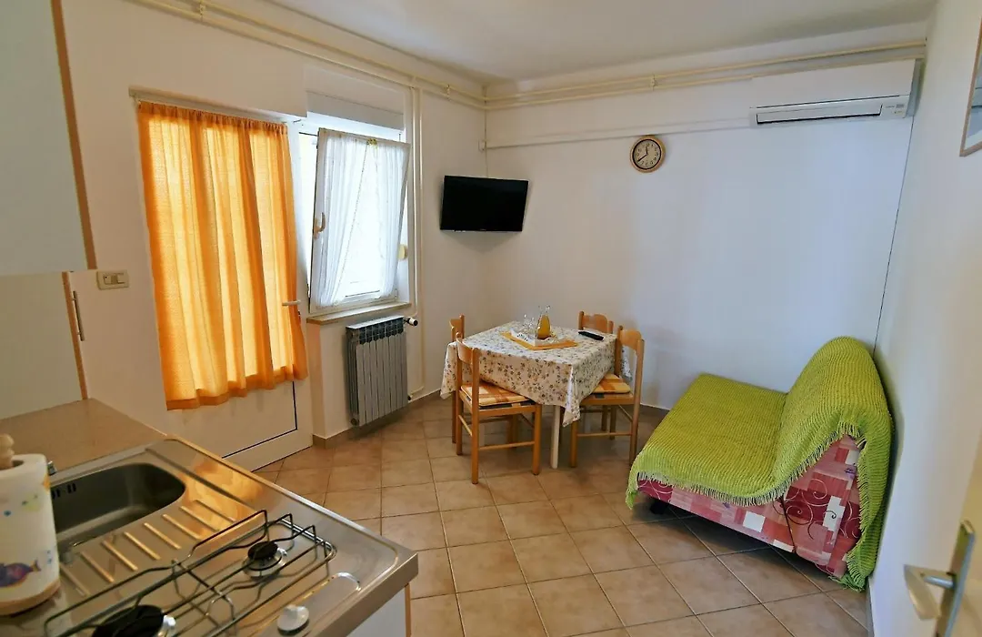 Holiday Home, Apartment And Rooms Milica-1