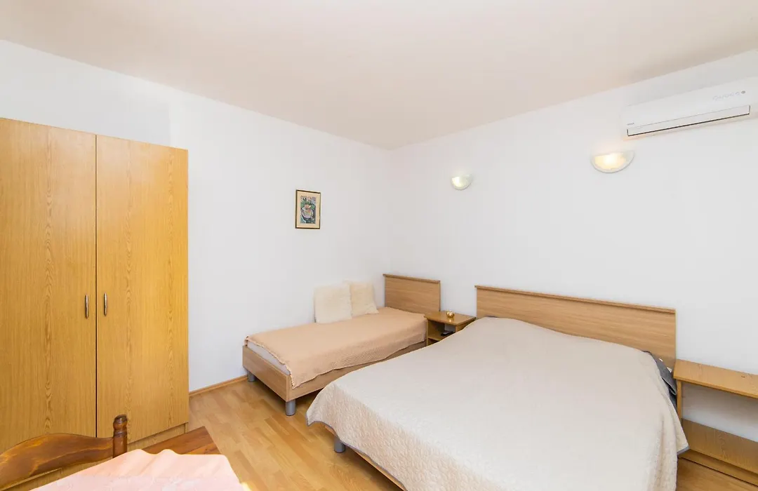 Apartments Slavena-1