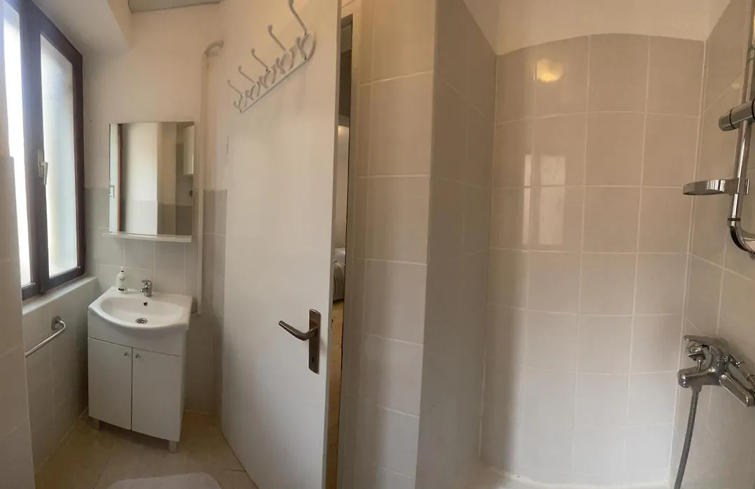Boutique House Djak-1