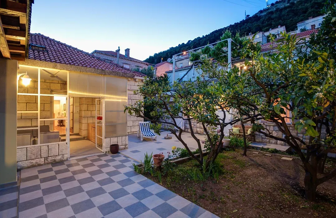 Apartments Biba-1