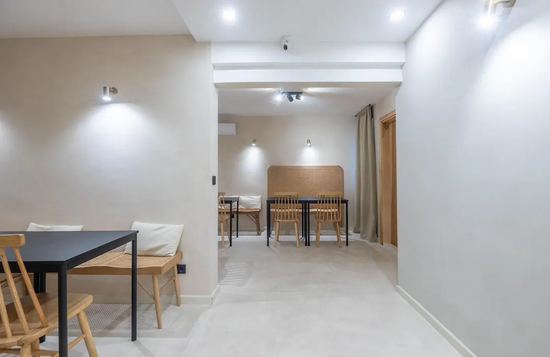 Lo͝Or Luxury Retreat-1
