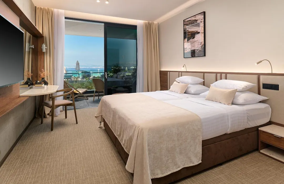 Grand Hotel View-1