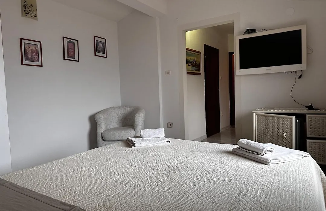 Apartments Vesna-1