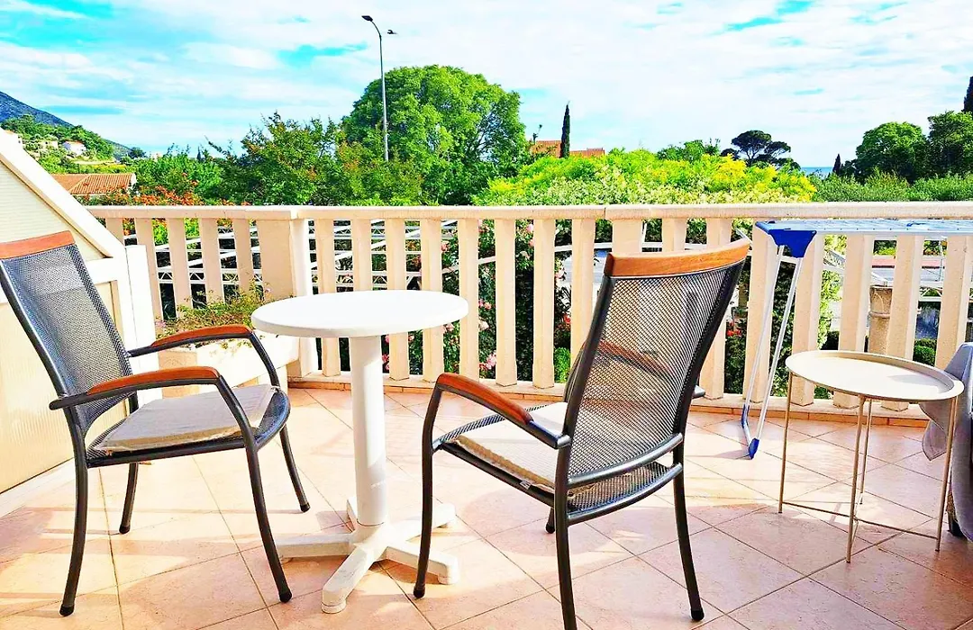 Apartments & Rooms Cakelic-1