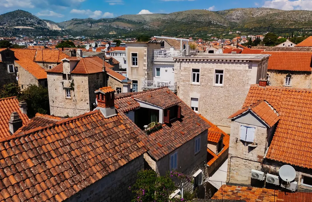 Old Town Villa Trogir Stars With Free Parking-1