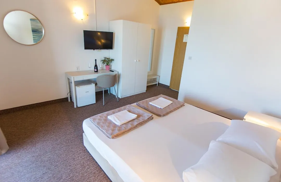 Apartmani Ana-1