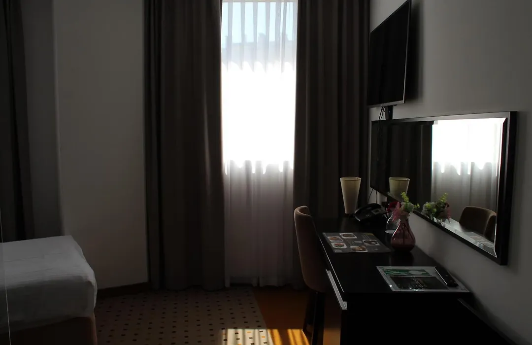 Hotel Diplomat-1