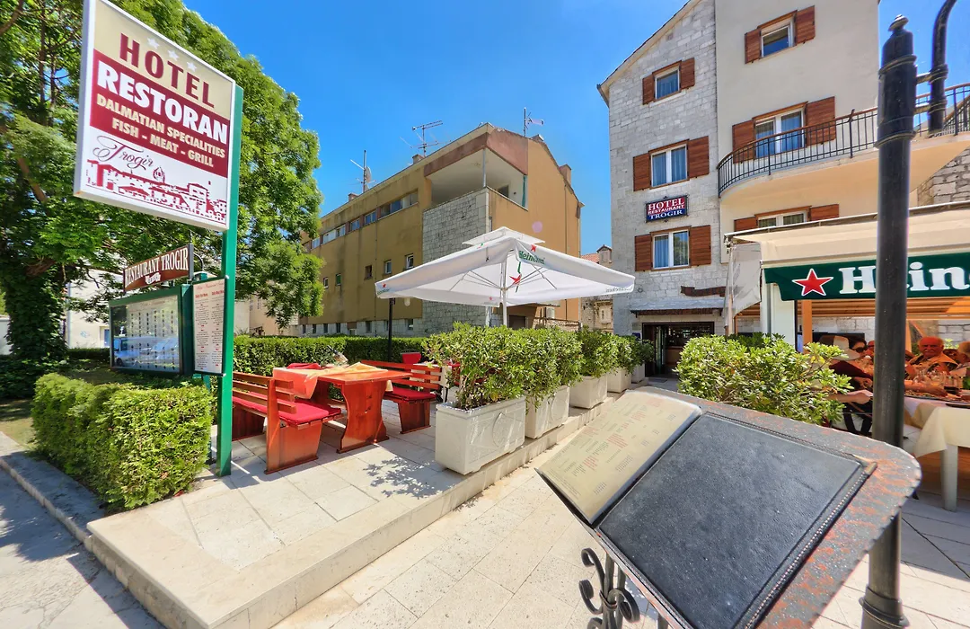Hotel Trogir-1