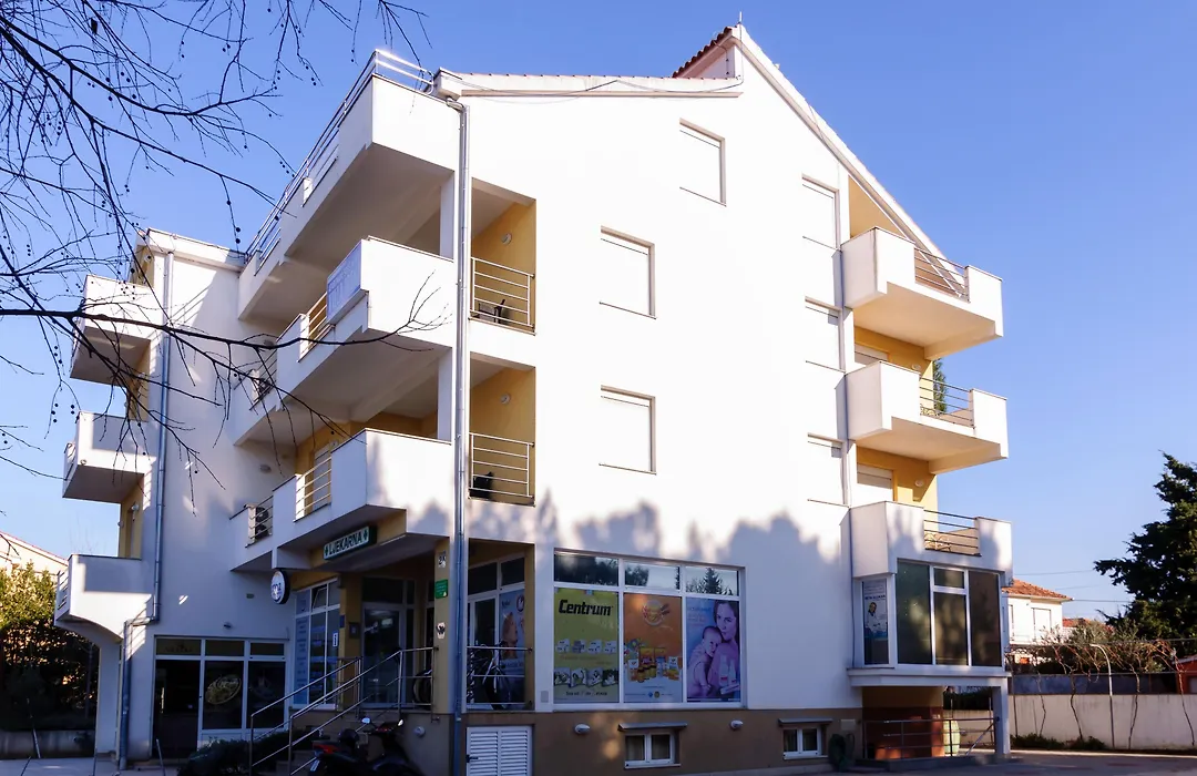 Guesthouse Villa Irena-1