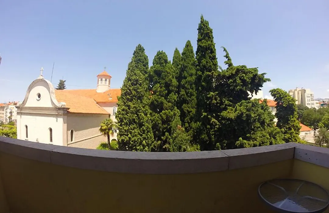 Hostel Split Backpackers 2-1