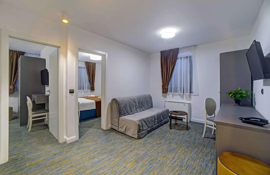 Hotel Skradinski Buk-1