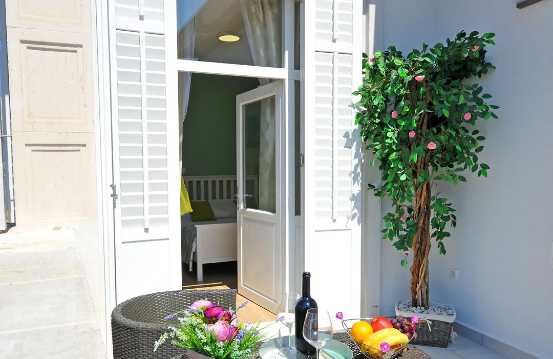 Luxury Rooms Nirvana-1