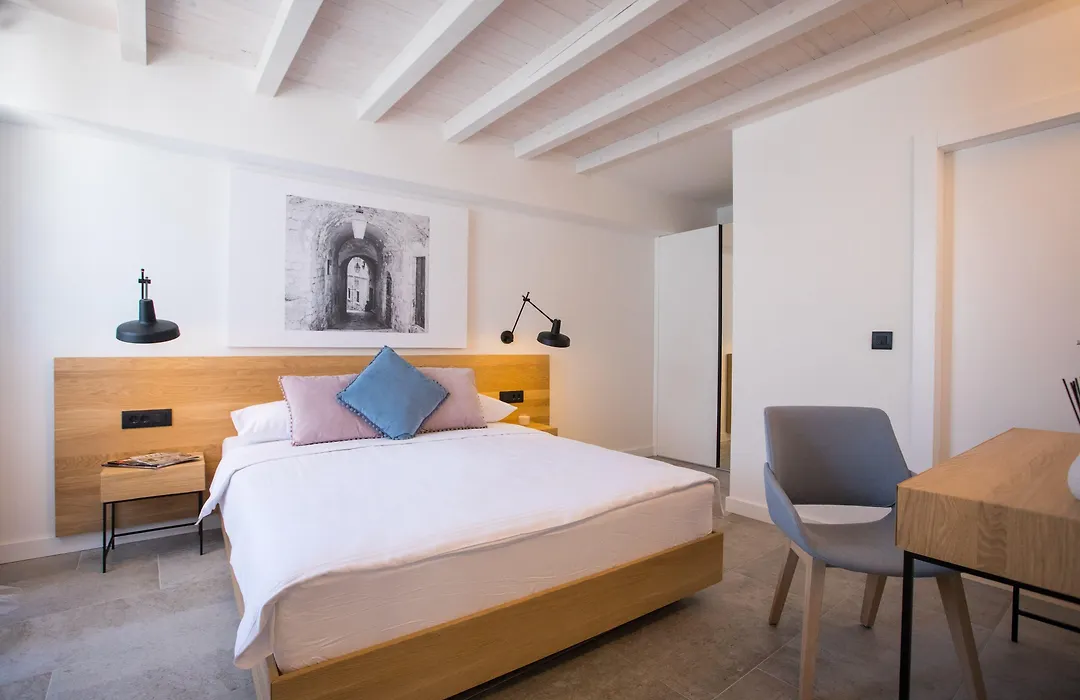 Bova Luxury Rooms-1