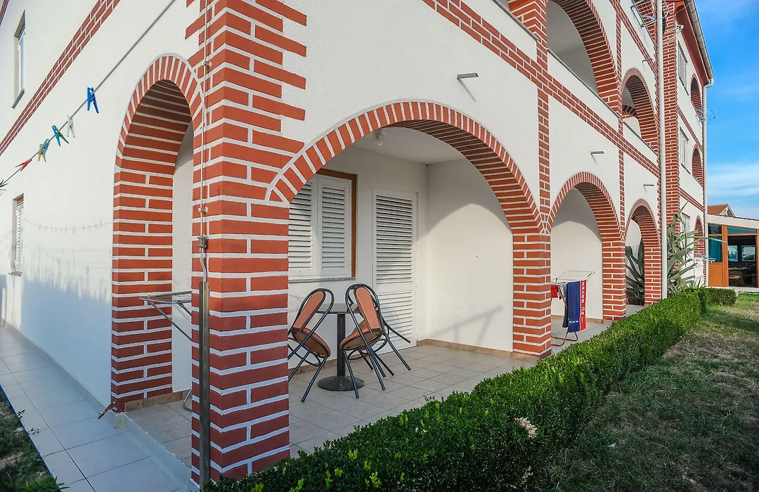 Apartmani Vila Caska-1