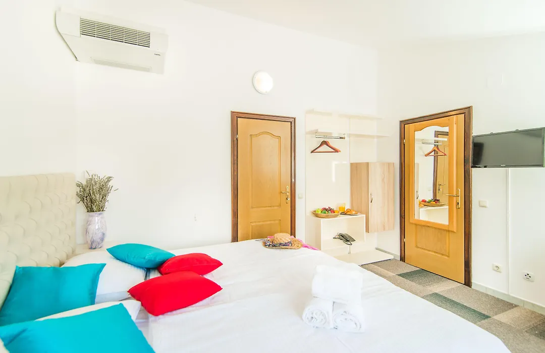 Hotel Villa Vrsar-1