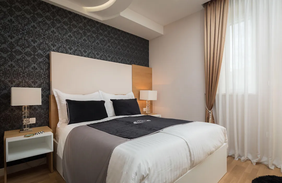 Vip Rooms-1