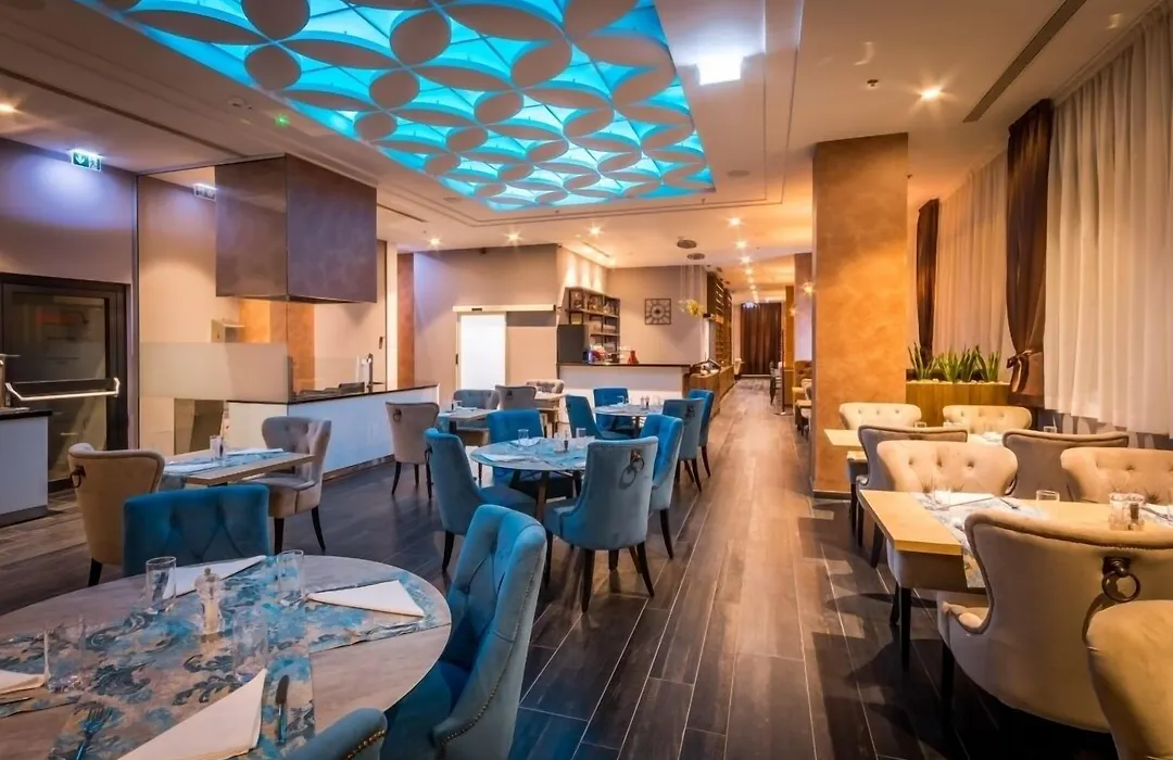 Admiral Hotel-1