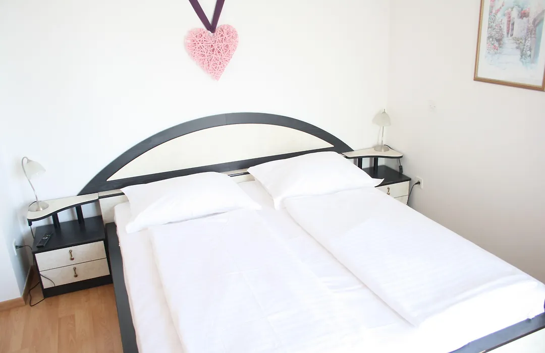 Rooms Vedrana (Adults Only)-1