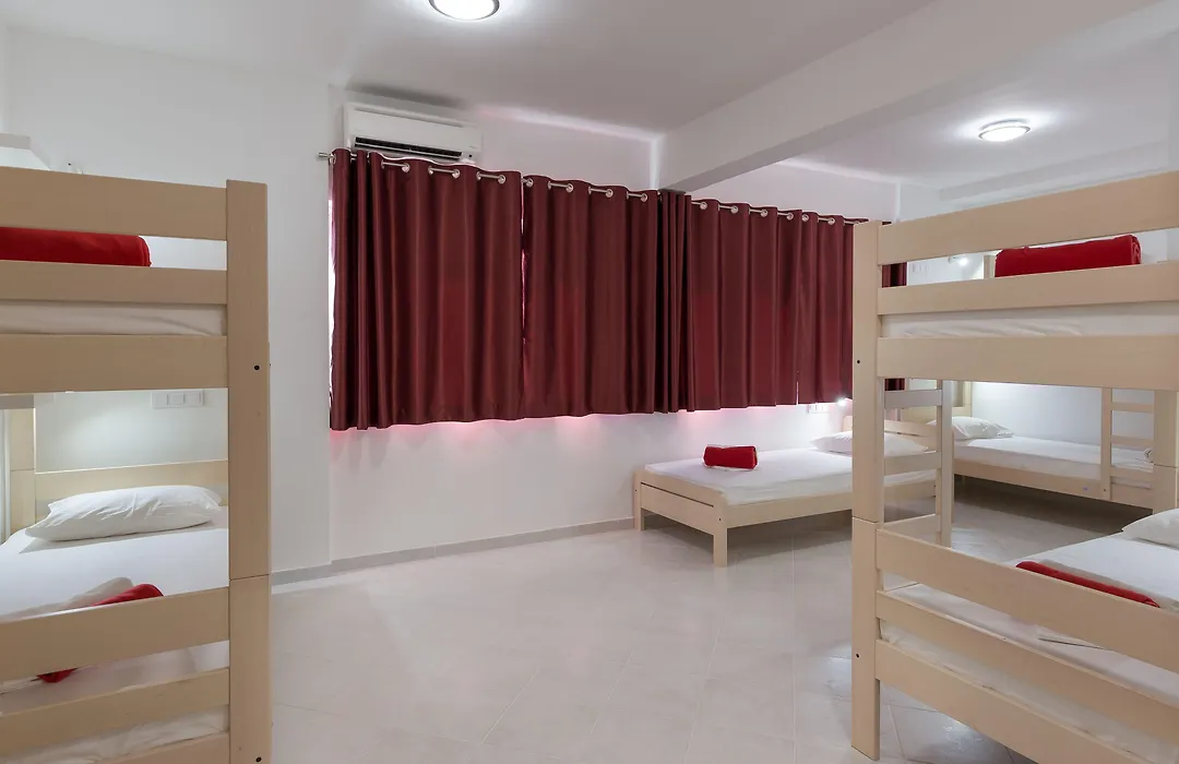 Hostel Free Bird (Adults Only)-1