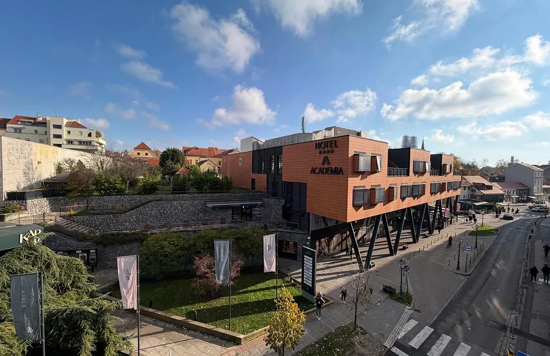 Hotel Academia-1