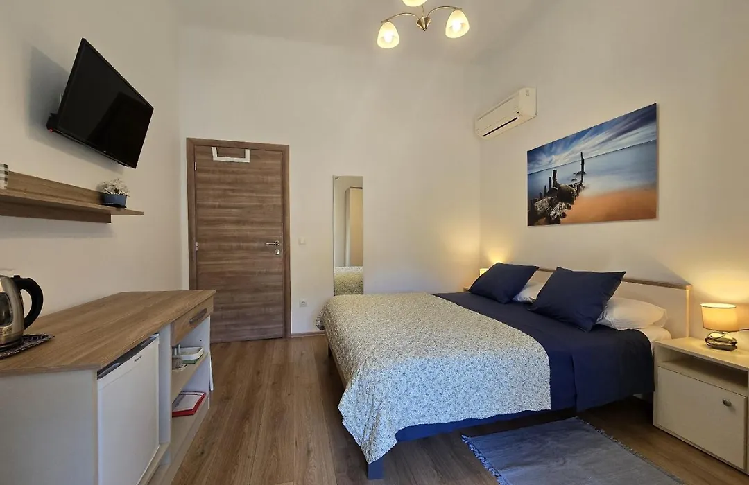 Apartments & Rooms Chiara-1