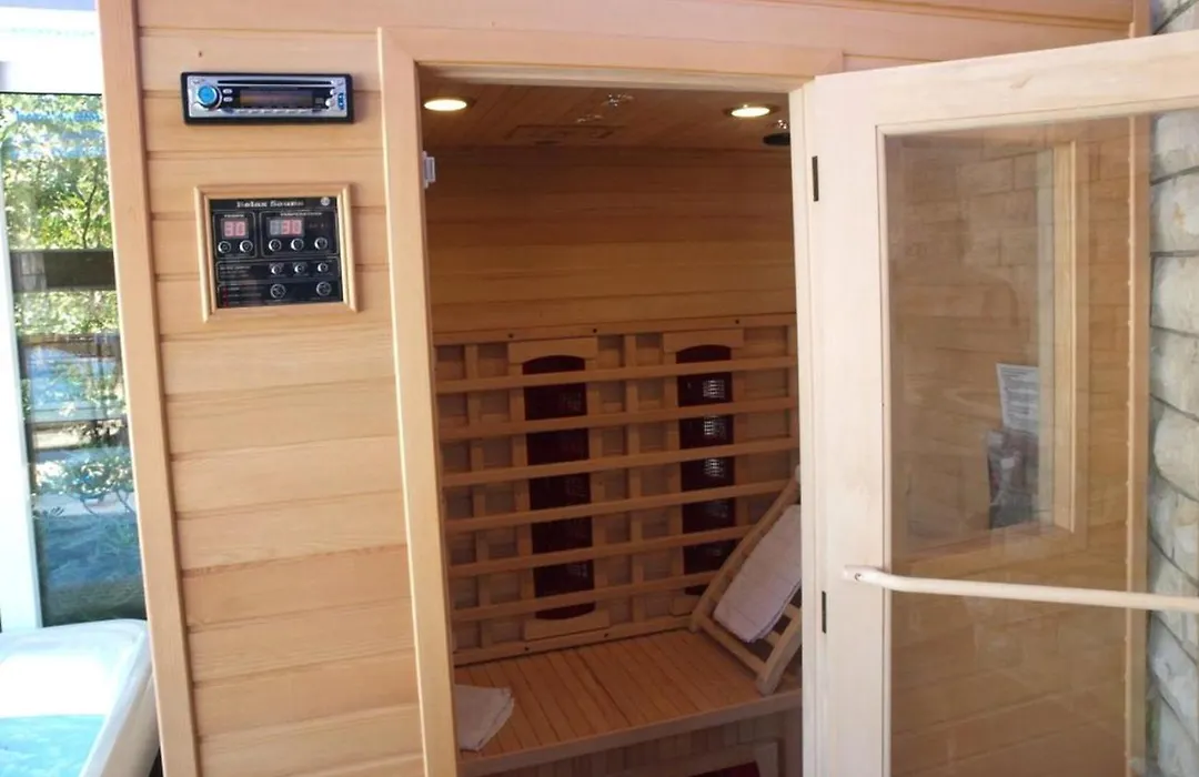 Apartments And Rooms With Hot Tub Nin, Zadar - 5858-1