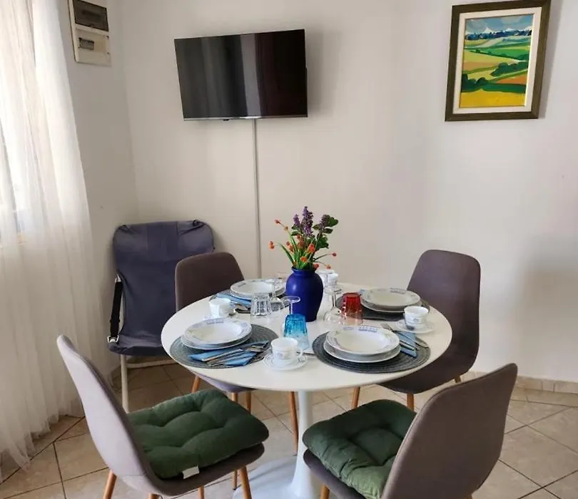 Apartments Pape-1