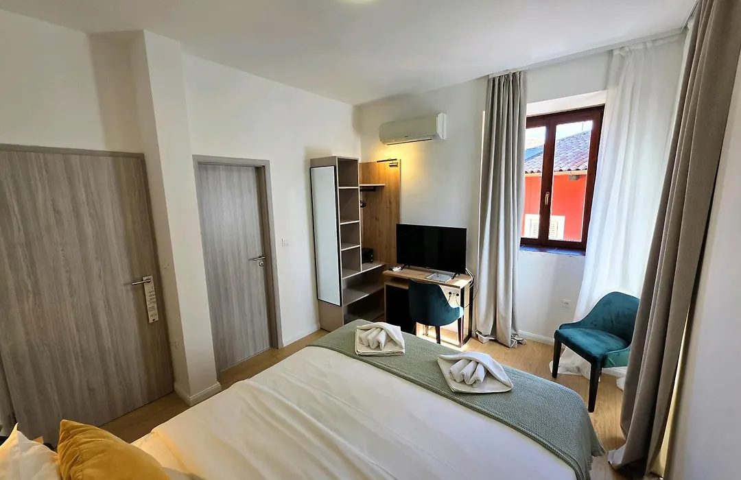 Hotel Marina-1