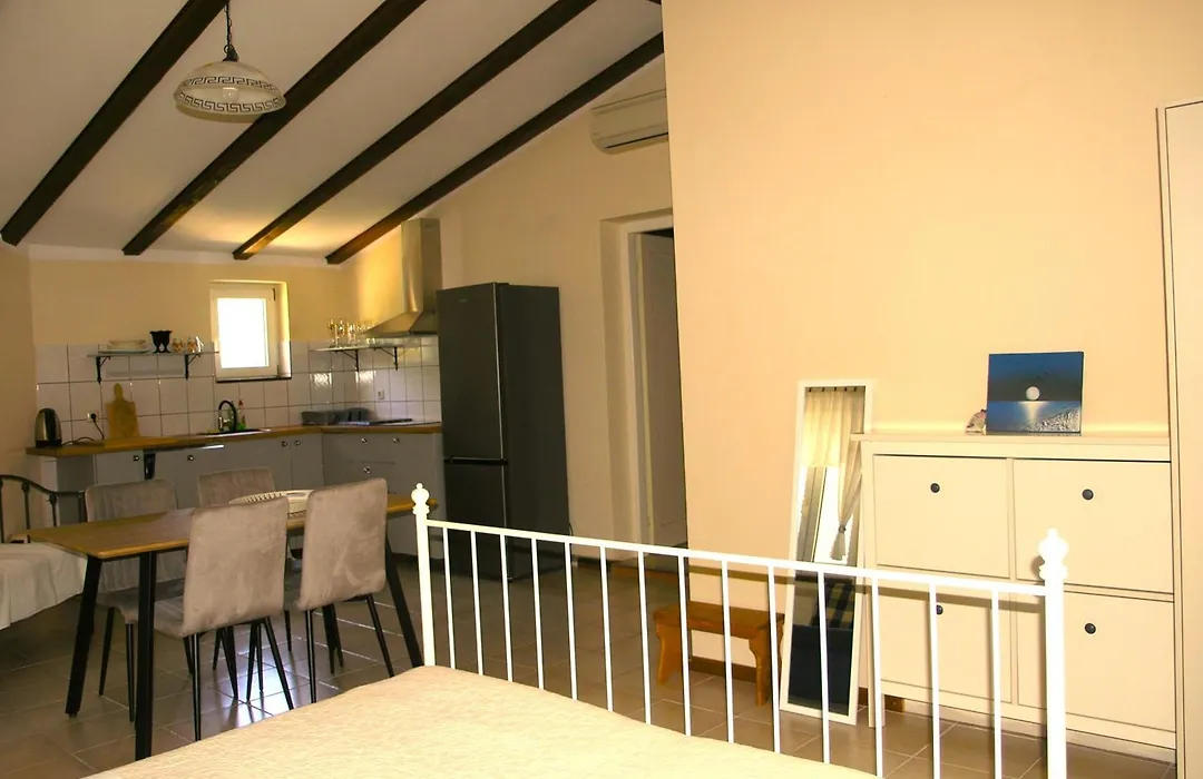 House Rozi-1