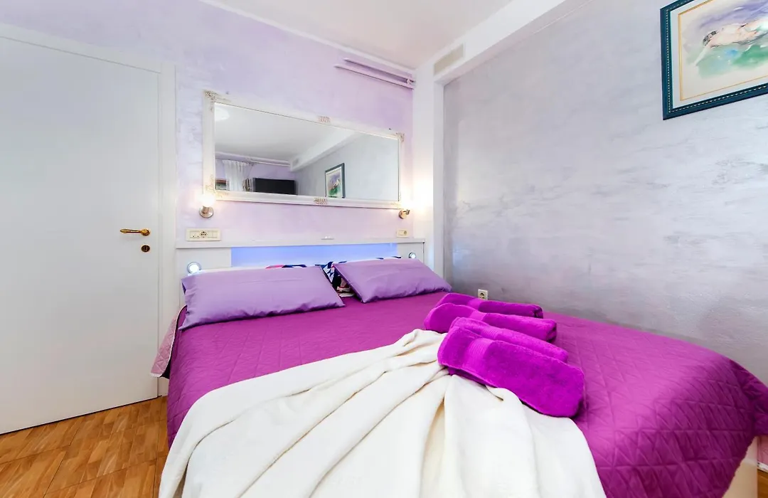 Apartments And Room Villa Dea Adults Only-1