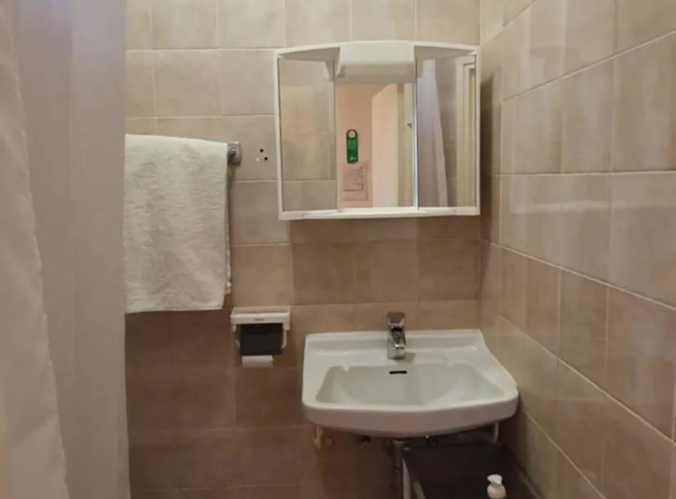 Guest House Ab Adria Home-1