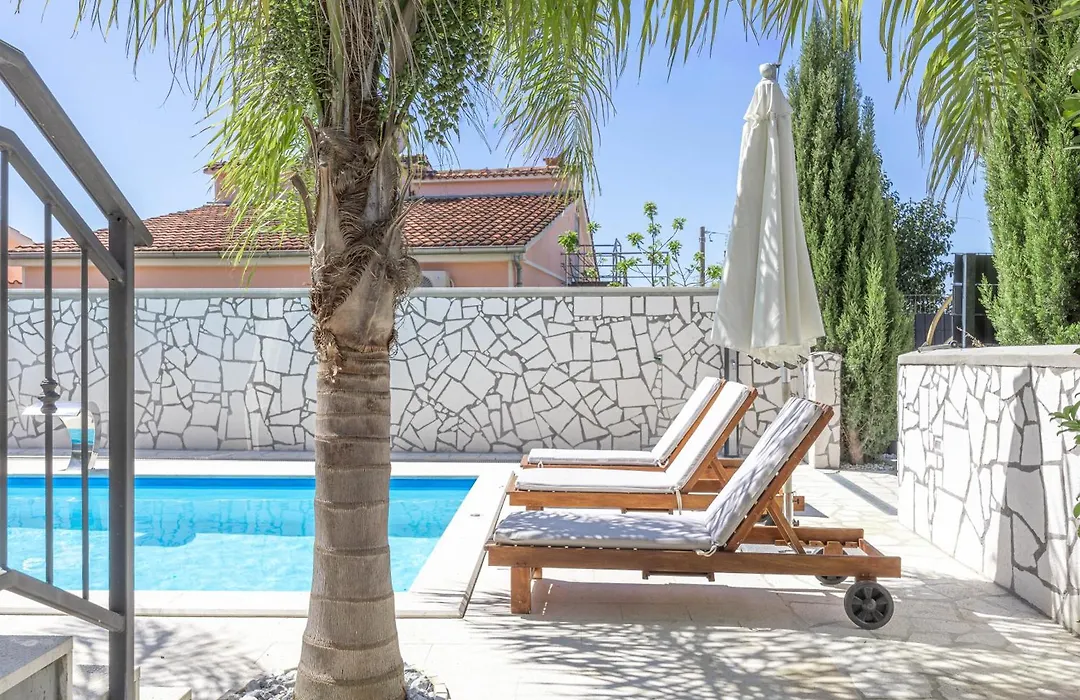 Luxury Aparthotel Zadar-1