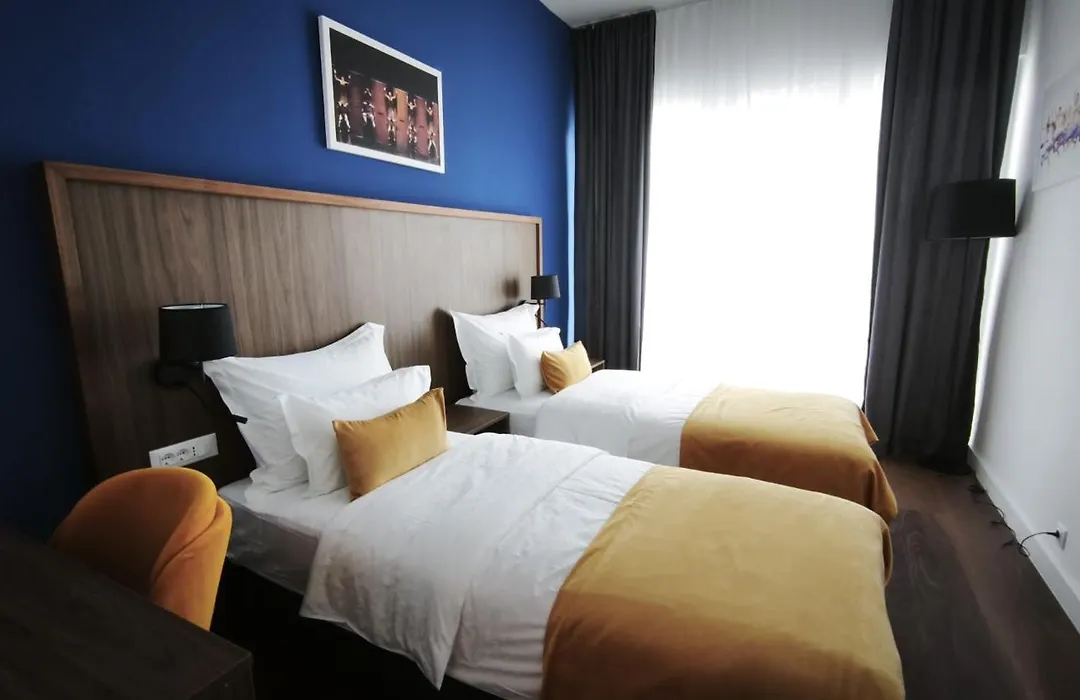 Hotel Sustipan-1