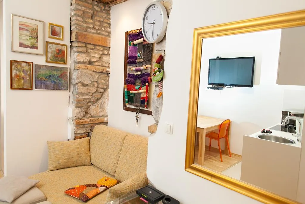 Apartment Stara Vrata-1