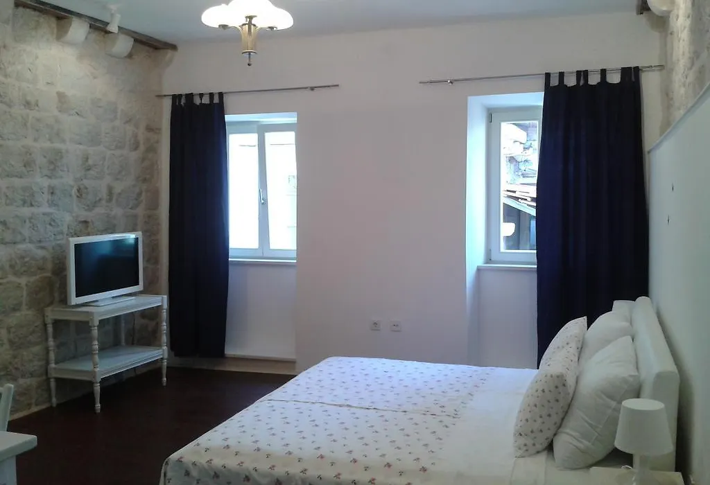 Apartments Milion-1