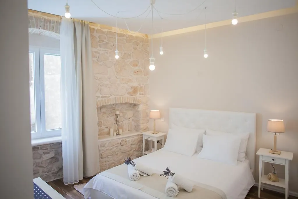 Barone Room-1
