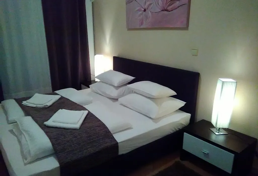 Guest House Garfild 2-1