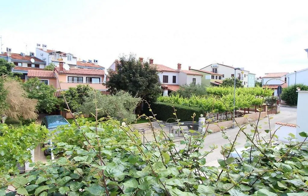 Lovely Family House Robi-1