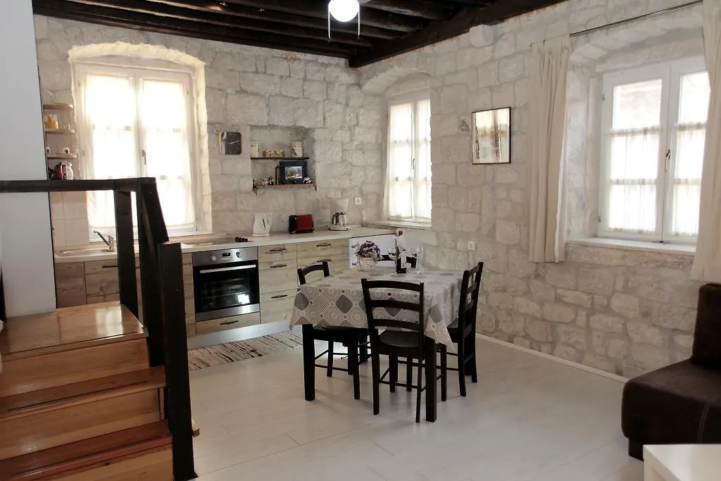 Apartment Tragurium-1
